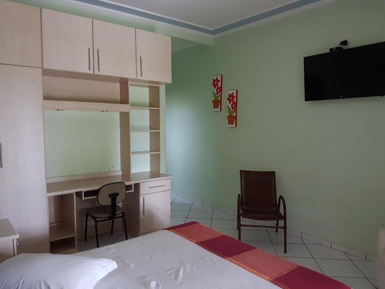 Hotel E Pousada Recanto Do Rio Pardo São José do Rio Pardo Rum bild
