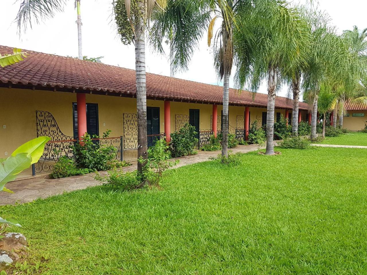 Hotel E Pousada Recanto Do Rio Pardo São José do Rio Pardo Rum bild